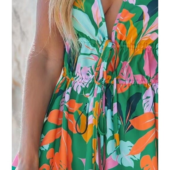 *NWT* Cupshe Tropical Leaf Print Plunge Mini Dress | Coverup | Size Medium - Picture 5 of 8